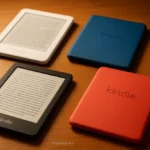 opções para comprar kindle em uma mesa com luz suave.